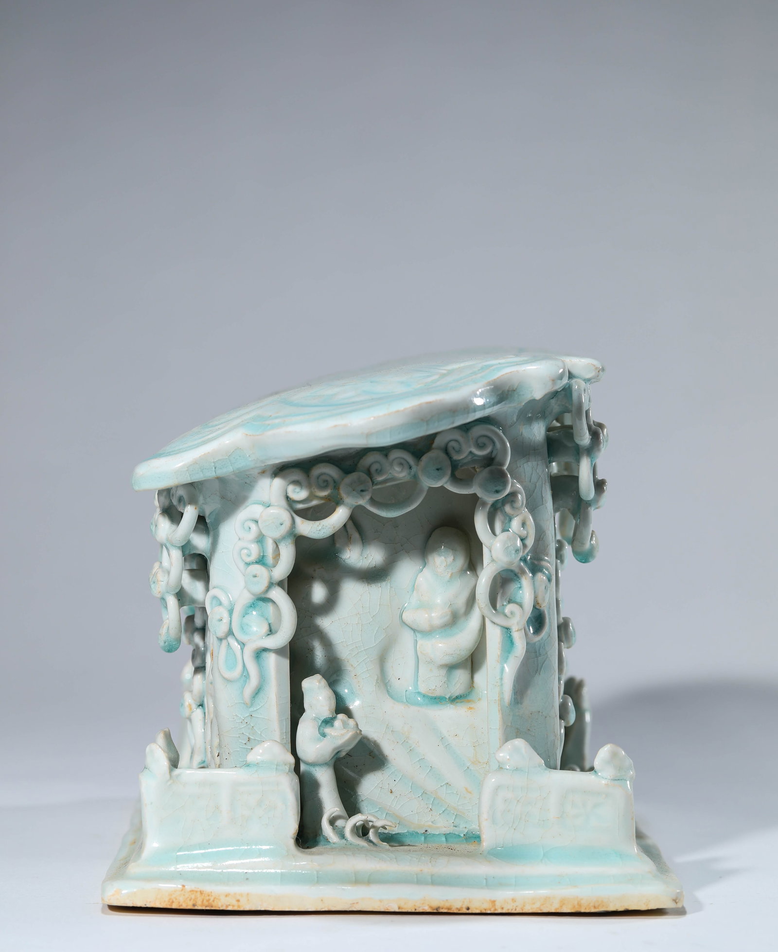A Hutian-Type Shrine - 8