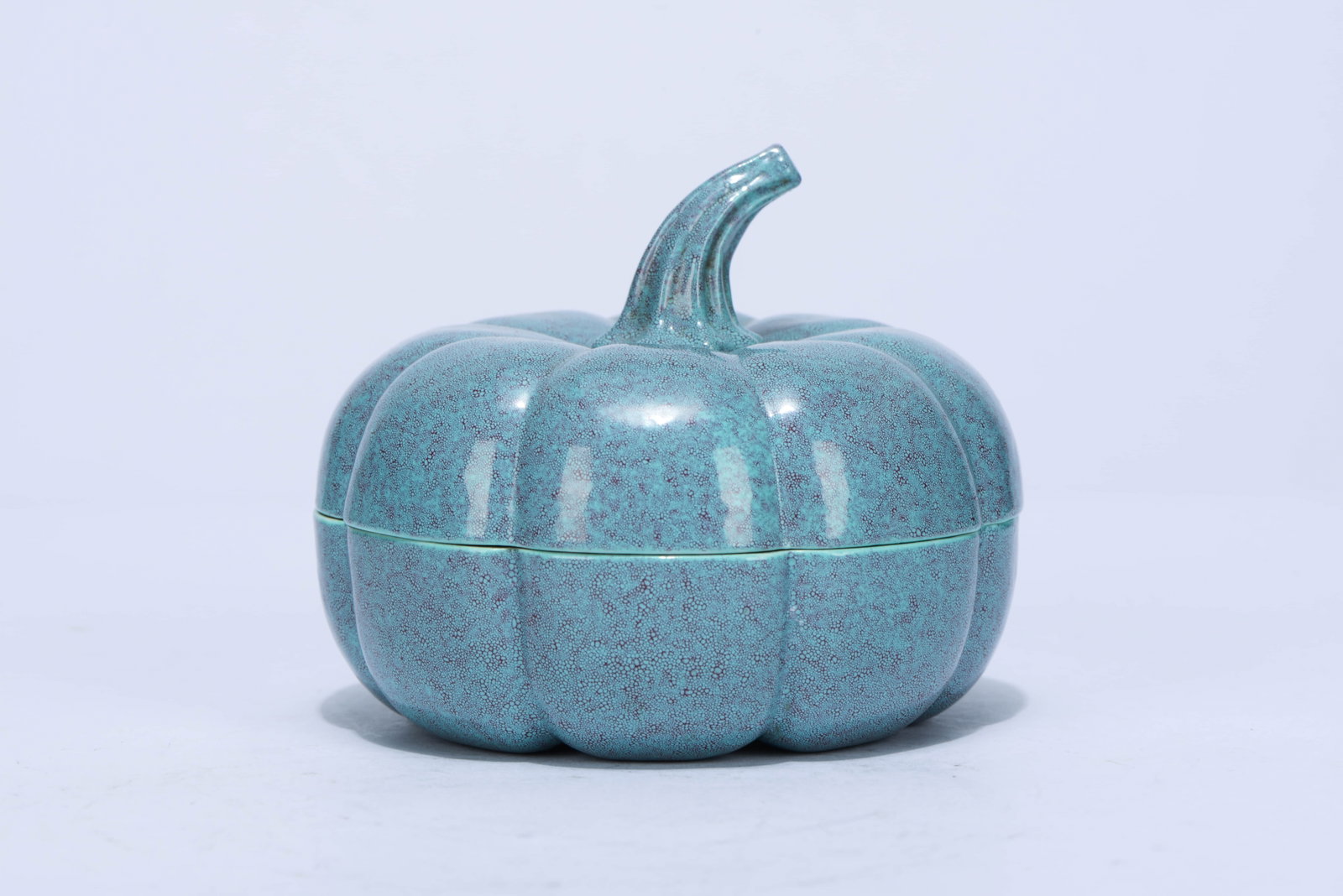 A Flambe-Glazed ??Biomimetic Pumpkin?? Covered Box: Dimensions: Length: 12.0 cm (4.72 in) x Width: 12.0 cm (4.72 in) x Height: 10.0 cm (3.94 in). All measurements are approximate.