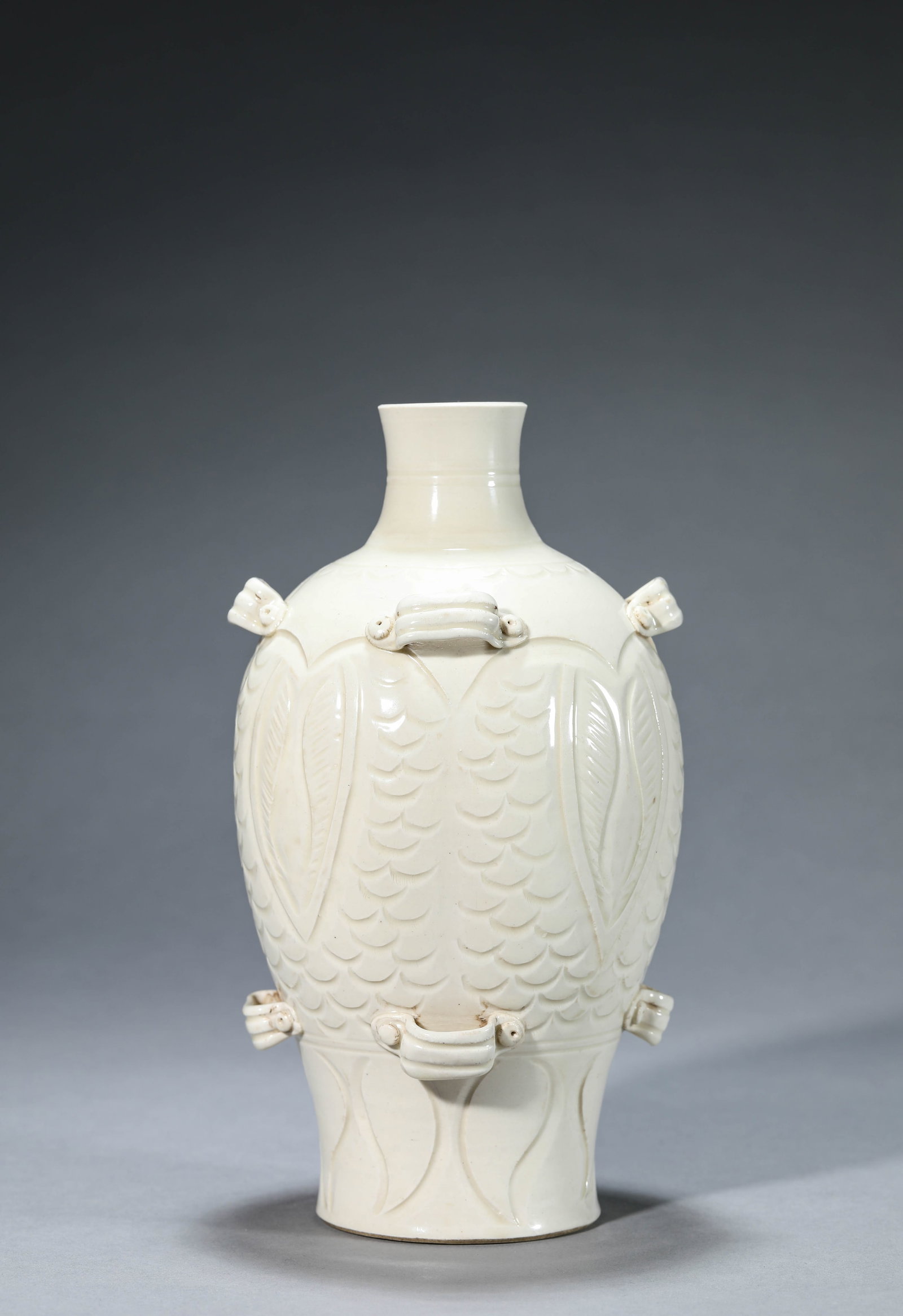 A Ding-Type 'Perforated Strap-Handled' 'Double Fish' Vase (1 of 8)