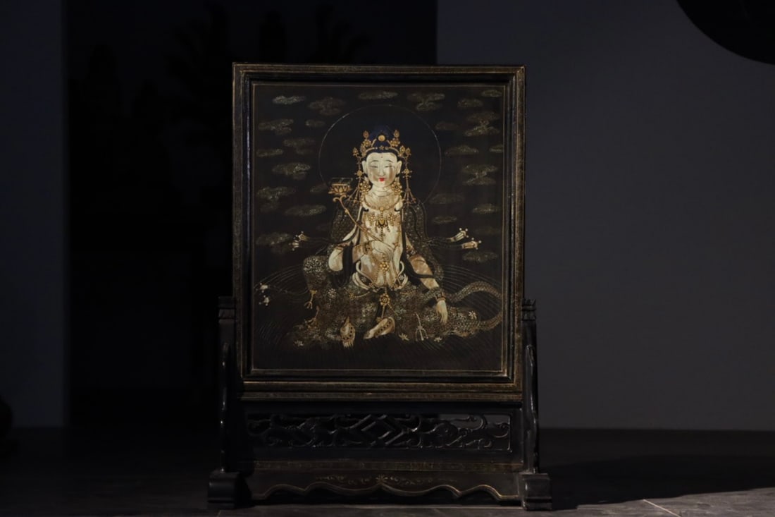 A Qing Dynasty Desktop Lacquer Screen with Gold Tracery,Qing Dynasty (1 of 6)