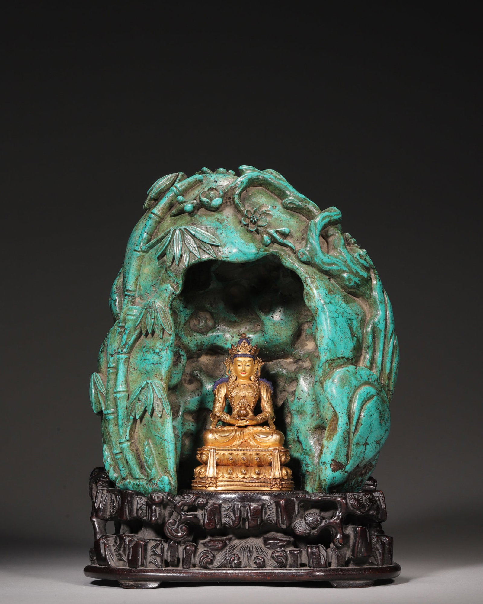 A Qing Dynasty Chinese Gemstones Carved Niche with Pine, Bamboo and Plum Patterns and Gilt Bronze: L 16.0cm (6.3 in); W 12.0cm (4.72 in); H 22.0cm (8.66 in); Wt 3027.0g (6.67 lb)This Qing Dynasty court-style Buddhist set consists of a Chinese Gemstones niche and a gilt bronze Amitayus statue. The n