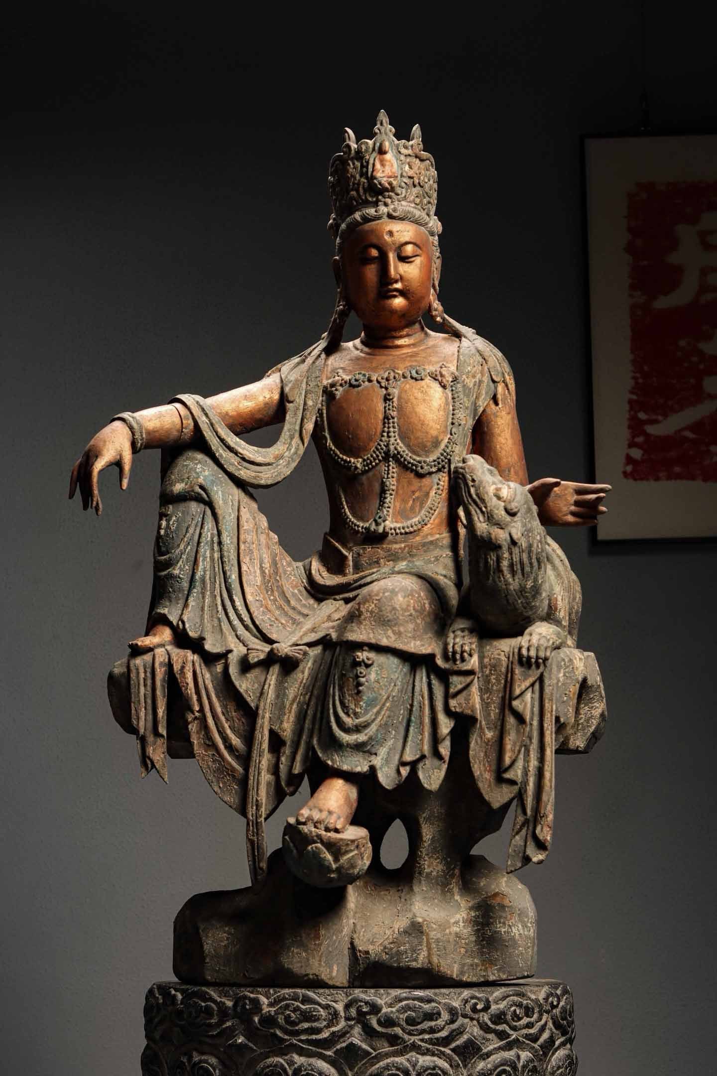 A Gilded Lacquered Wood Statue of Roaring Lion Guanyin,Song Dynasty (1 of 10)