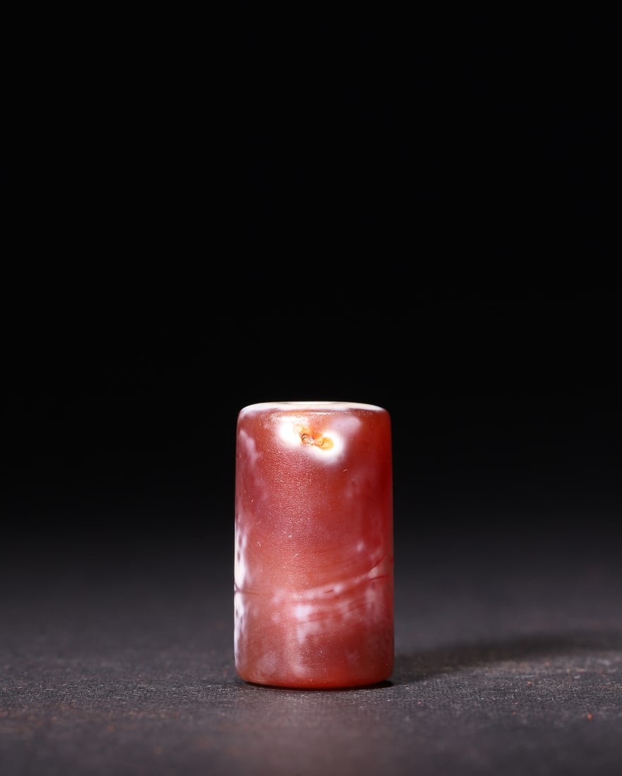 A Red Agate Lezi Pendant, Han Dynasty (1 of 6)