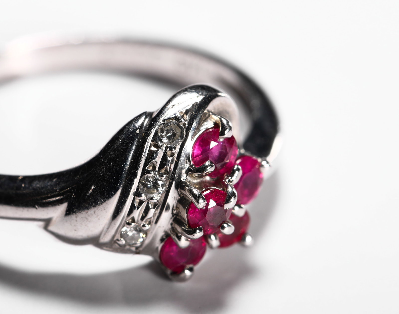 18K RUBY RING - 2