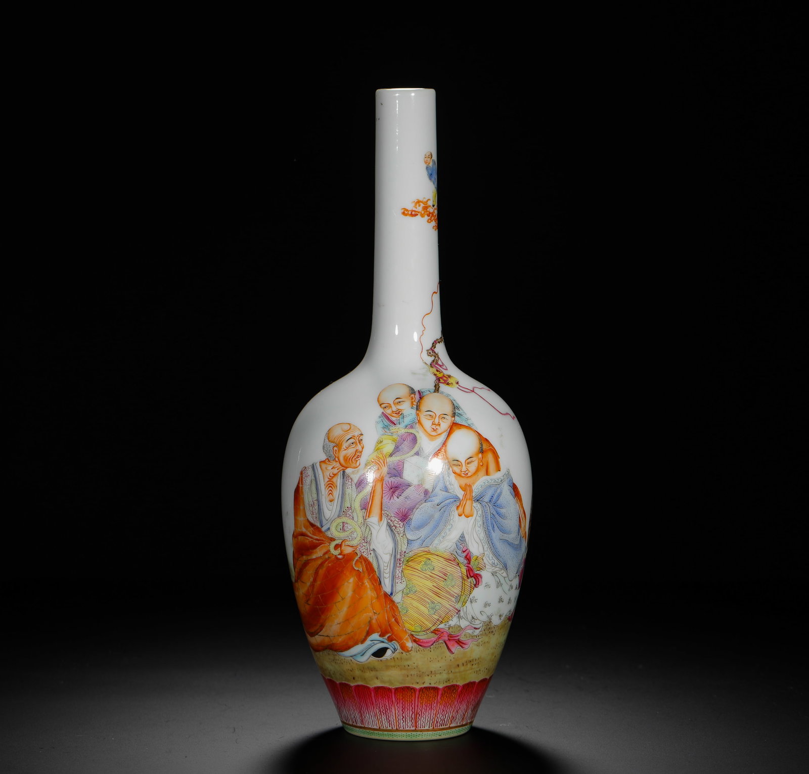 QING YONGZHENG PASTEL FIGURE PATTERN GALLBLADDER BOTTLE: H:31cm (12.20in) D:11.5cm (4.53in) Weight:840g (1.85lb) This is a famille rose porcelain vase in the style of the Yongzheng period, decorated with a figural scene, exemplifying the refinement of Qing