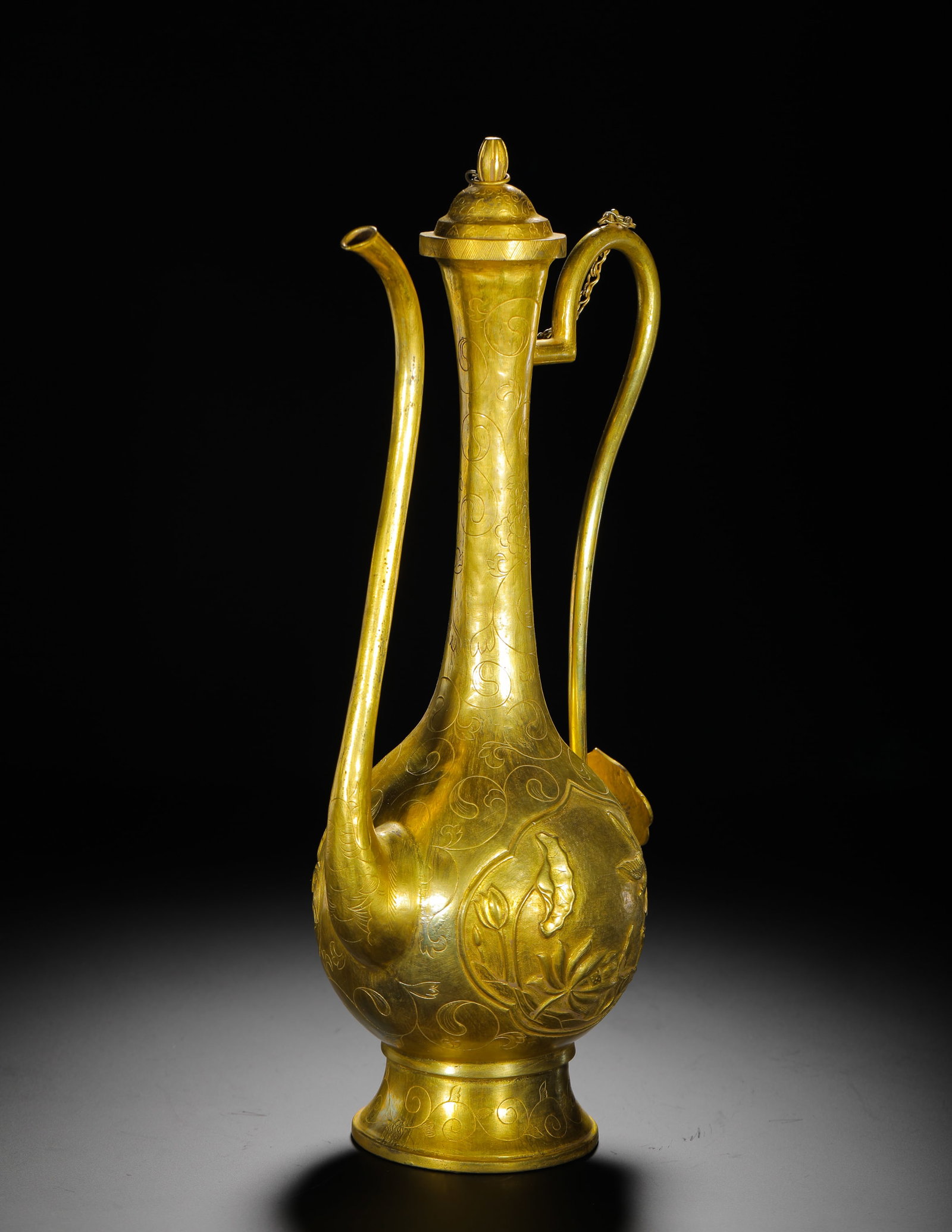 PURE GOLD ENGRAVED FLOWER AND BIRD PATTERN EWER OF THE MING DYNASTY (1 of 9)