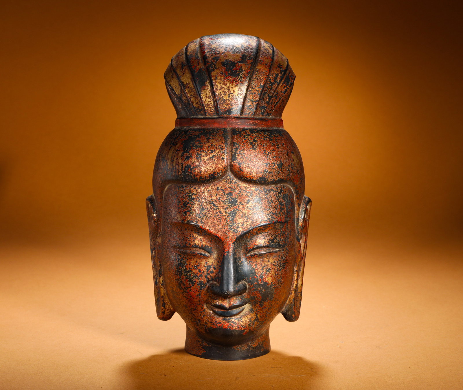 BRONZE LACQUERED GOLD STATUE OF GUANYIN BUDDHA HEAD FROM THE QING DYNASTY (1 of 7)