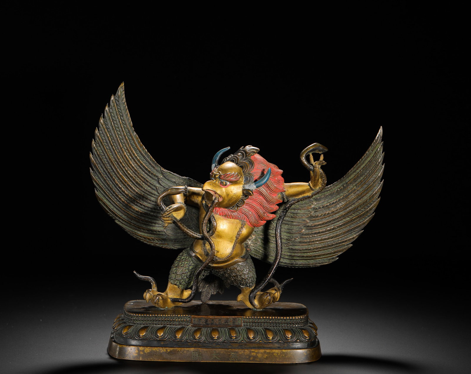A GILDED BRONZE STATUE OF THE GREAT BLACK PENG FROM THE QING DYNASTY (1 of 10)