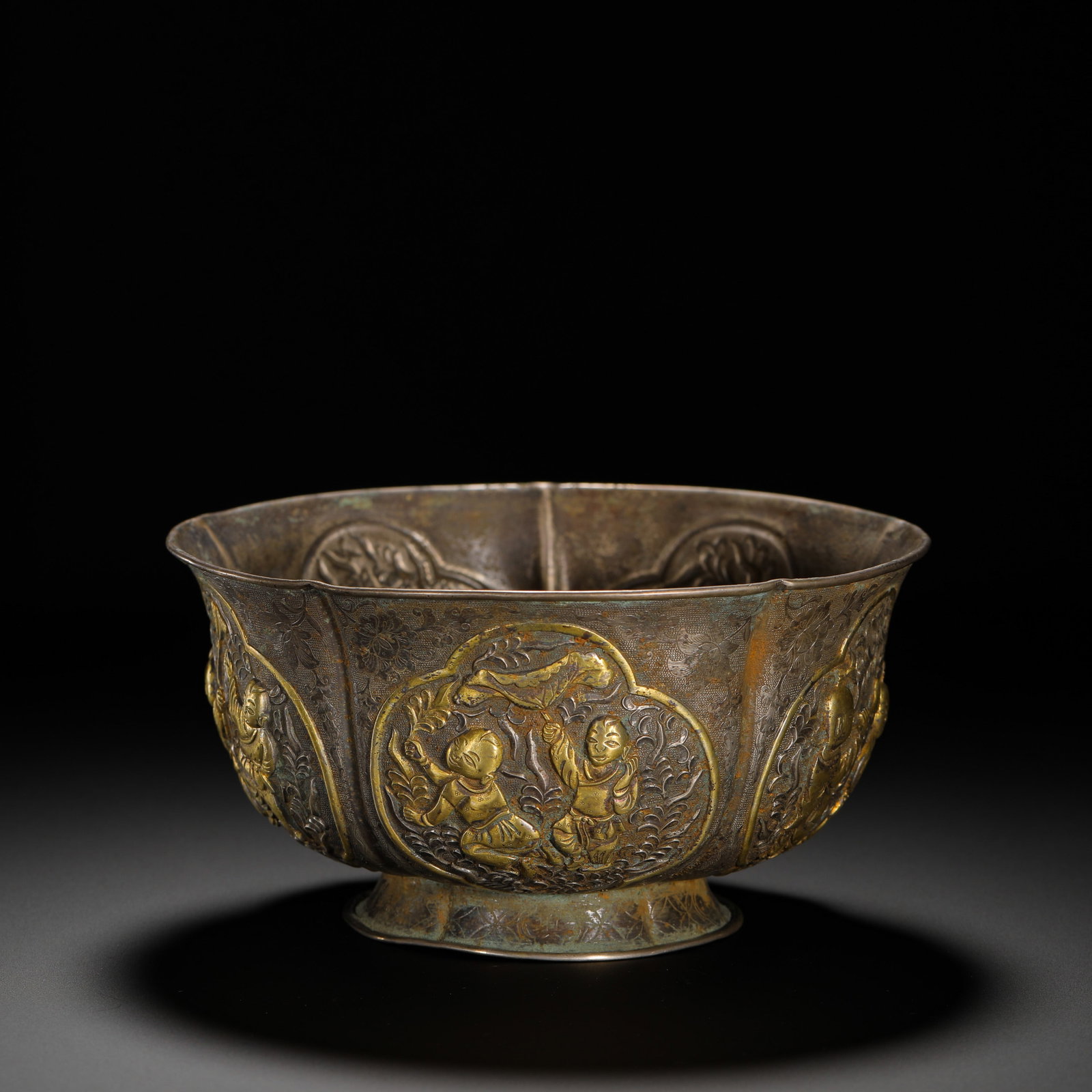 TANG SILVER GILDED BABY PLAY PATTERN FLOWER-MOUTHED BOWL (1 of 14)