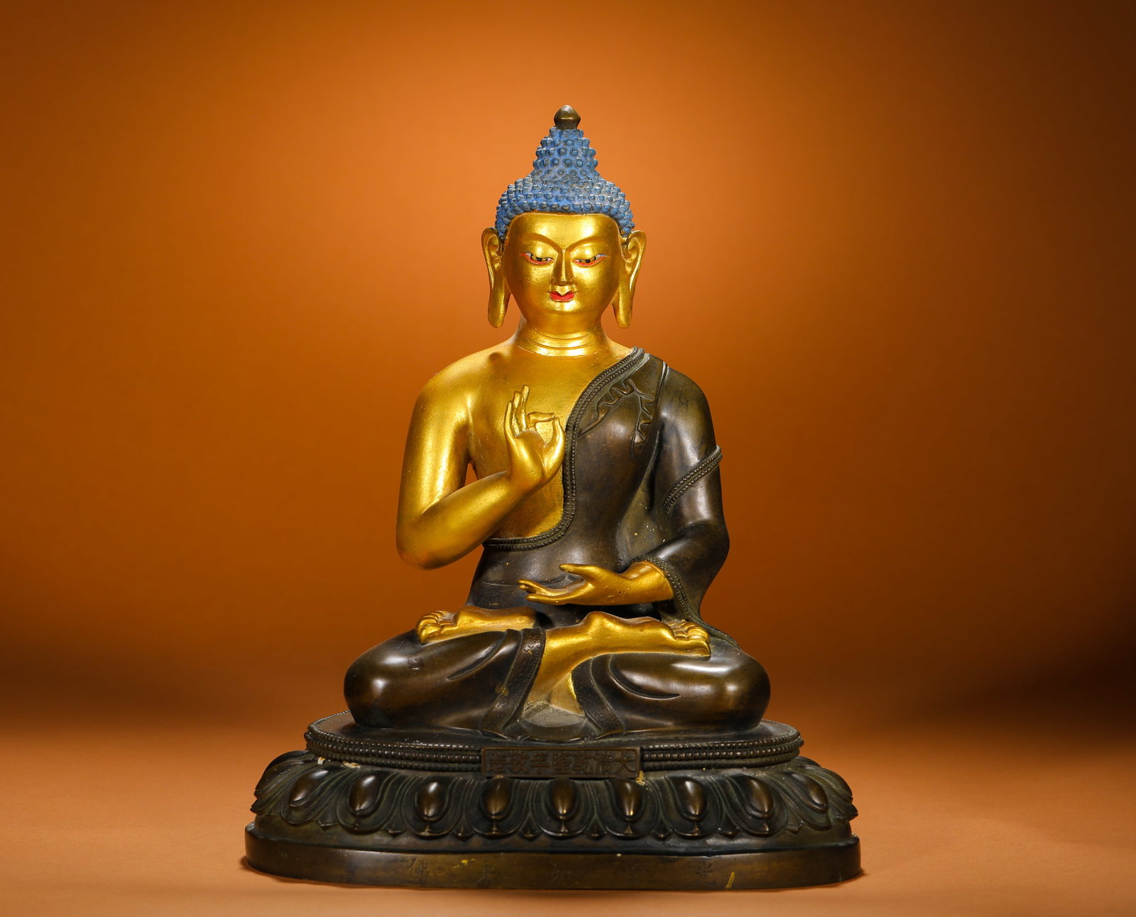 BRONZE GILDED STATUE OF THE BUDDHA OF INFINITE LIGHT FROM THE QING DYNASTY (1 of 9)