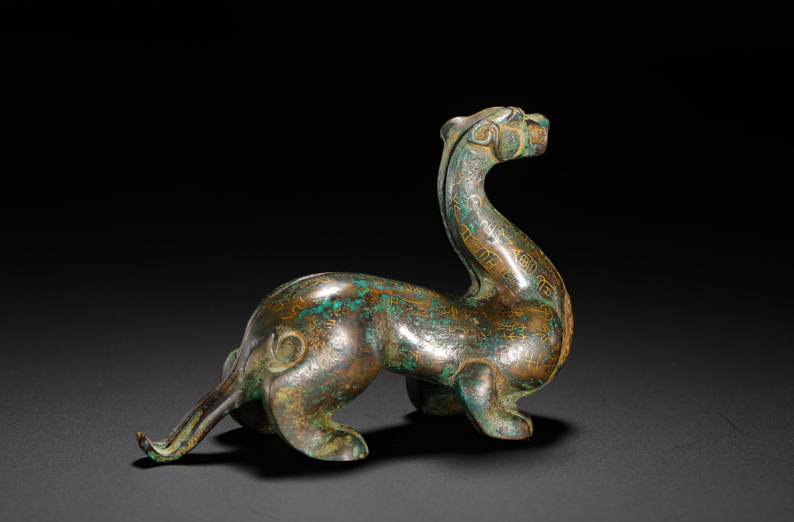 BRONZE FROM THE WARRING STATES PERIOD WITH GOLD INSCRIPTIONS ON THE CHI BEAST ORNAMENT (1 of 10)