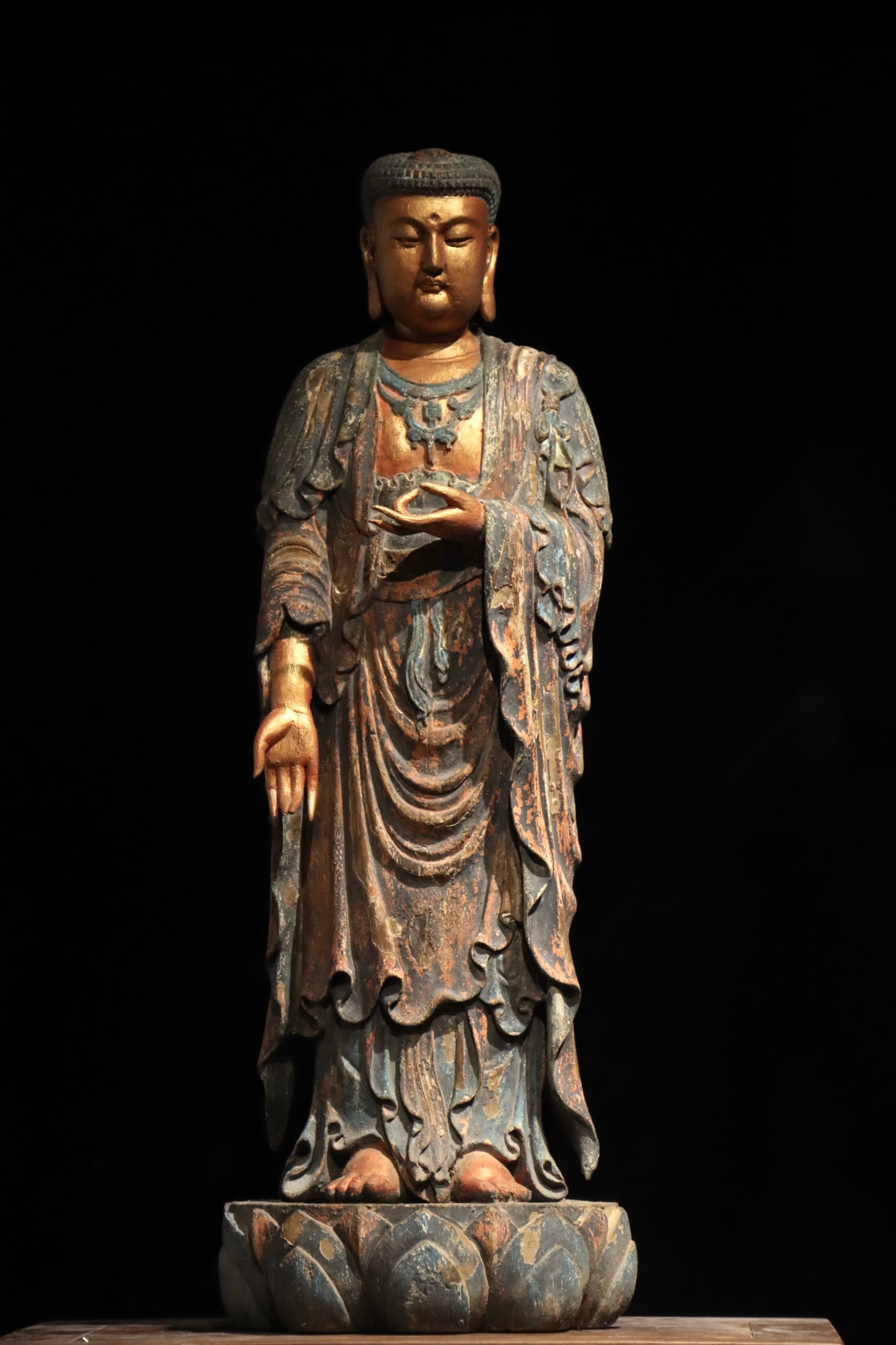 LIAO DYNASTY WOODCARVING, PAINTED AND GILDED STATUE OF SAKYAMUNI BUDDHA (1 of 9)