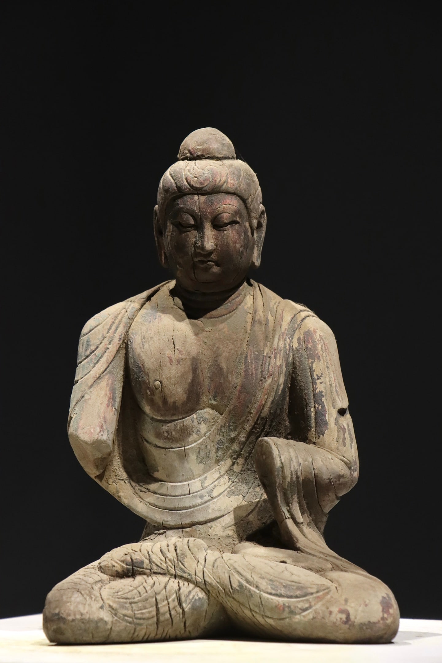 PAINTED WOOD SEATED SHAKYAMUNI BUDDHA, TANG DYNASTY (618?C907 AD) (1 of 9)
