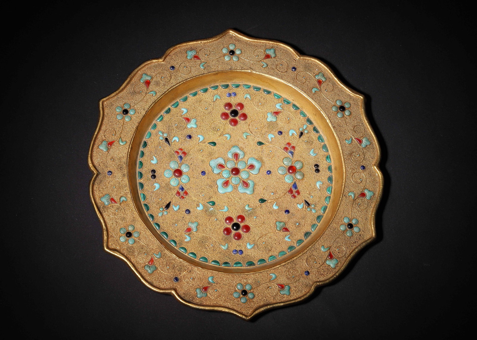 GILT BRONZE LOBED DISH WITH GRANULATION, INTERLOCKING FLORALS AND INLAID GEMSTONES, TANG DYNASTY (1 of 8)
