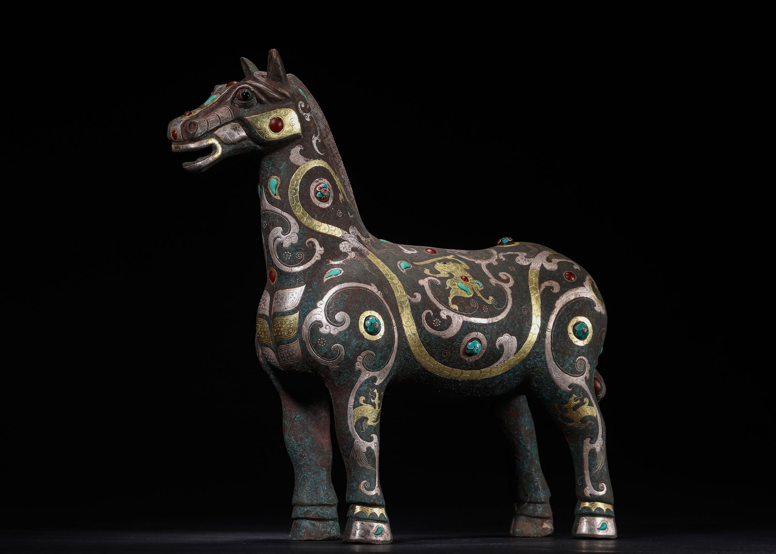BRONZE STANDING HORSE WITH INLAID GOLD, SILVER AND GEMSTONES, WARRING STATES PERIOD (475?C221 BC) (1 of 13)