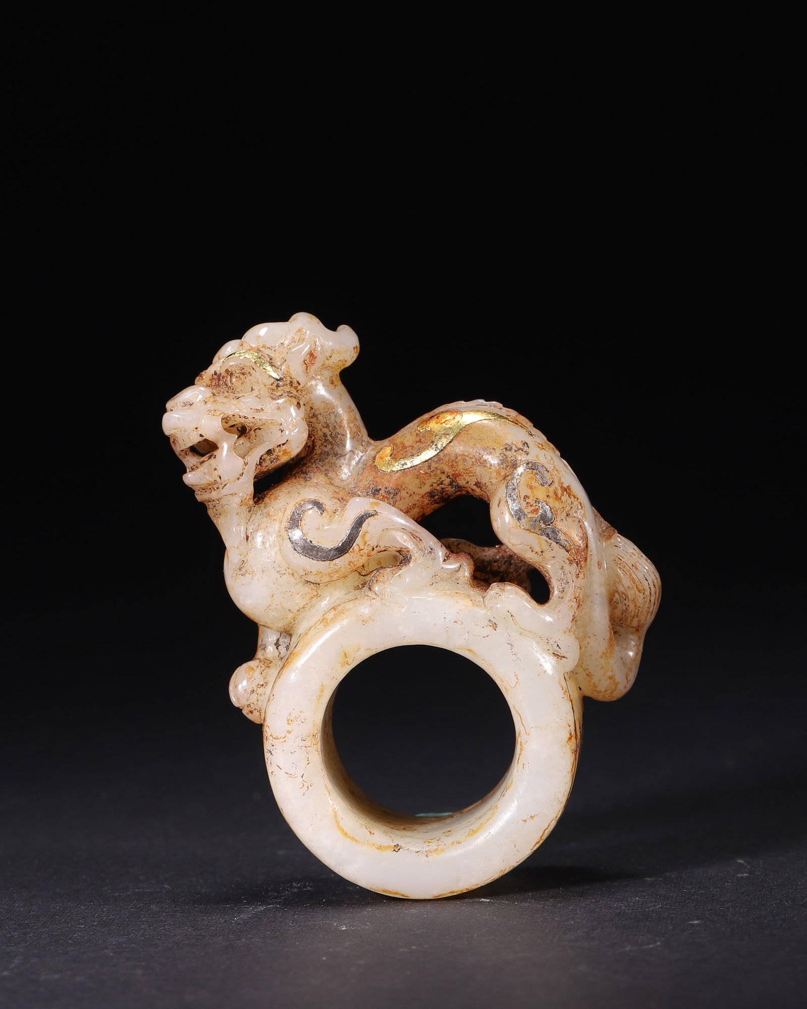 Han Dynasty Hetian Jade Archer'S Thumb Ring With Relief Chi Dragon Inlaid Gold And Silver: L 5.20cm (2.05 in); W 2.50cm (0.98 in); H 7.00cm (2.76 in); Wt 87.00g (0.19 lb)Archer's thumb ring carved from Han Hetian white jade, fully covered with earth russet stains. Cylindrical body decorated