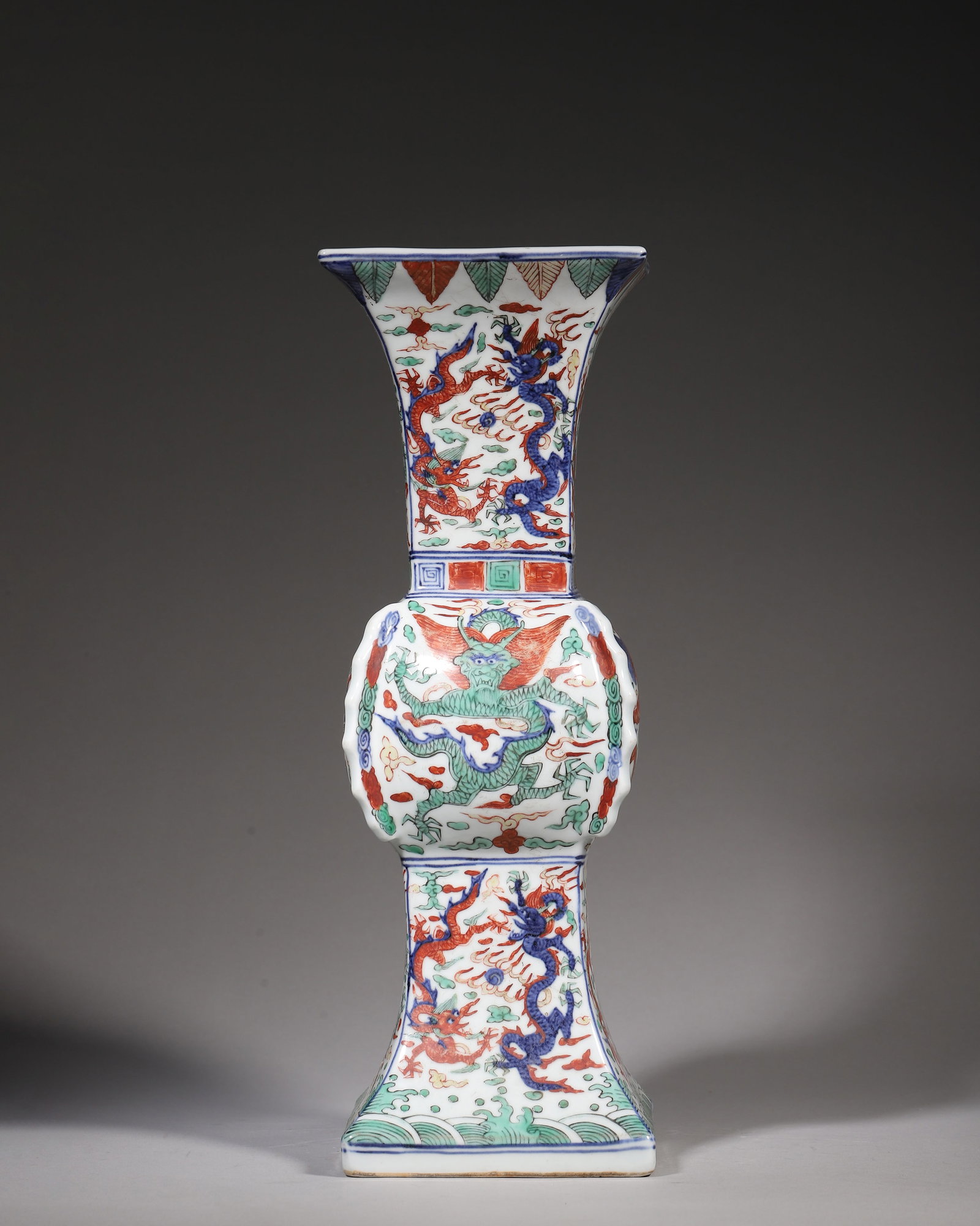 Wucai Square Gu Vase With Winged Dragon Motifs, Wanli Ming (15731620 Ce) (1 of 8)