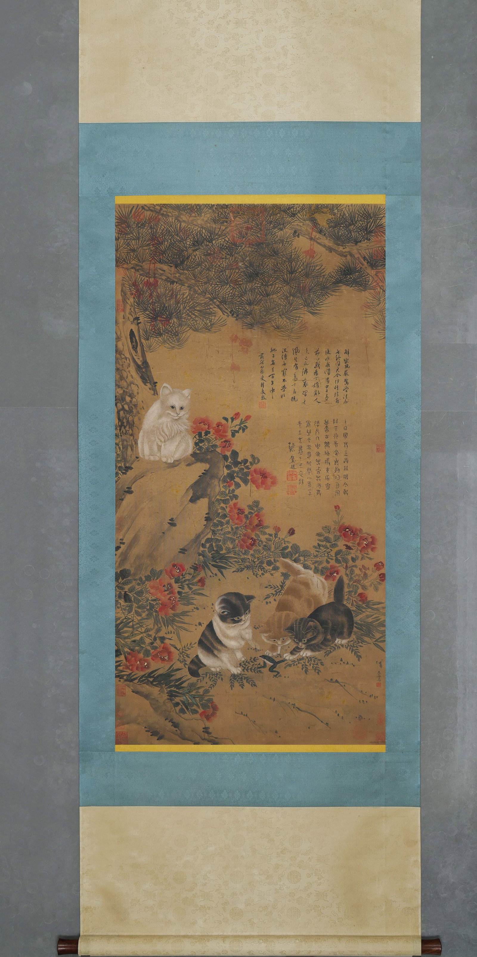 Hanging Scroll Of Cats Frolicking With Frog, After Li Anzhong, Song Dynasty (960 1279): Image L 127cm (50.000027 in) Image W 65cm (25.59 in)Silk coloured hanging scroll of flower bird and animal, original mounting. Depicts playful cats and frog among pine and blooms, with multiple ancien