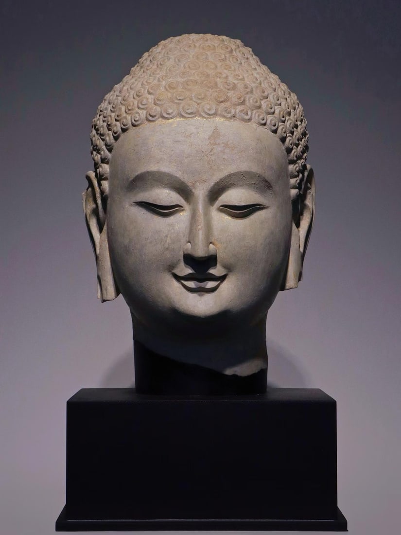 Northern Qi, Stone Carved Buddha Head (1 of 7)