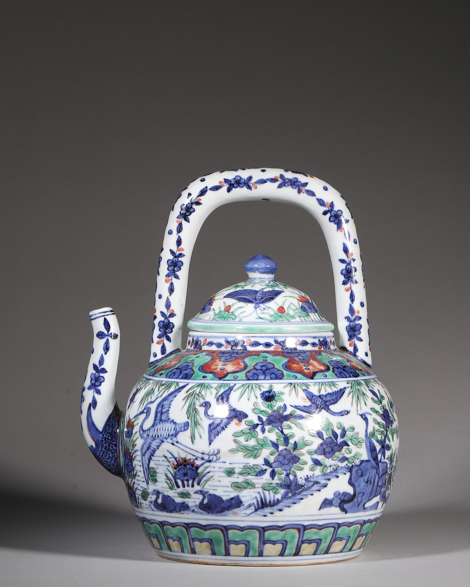 Blueandwhite Wucai Ewer With Bird And Lotus Pond Motif, Longqing Period Ming Dynasty (15671572 Ce) (1 of 9)