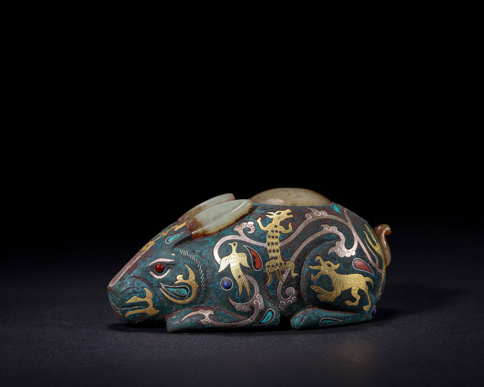 Han Dynasty,Bronze Weight In The Form Of Rabbit With Gold And Silver Inlay And Jade & Gemstone (1 of 8)