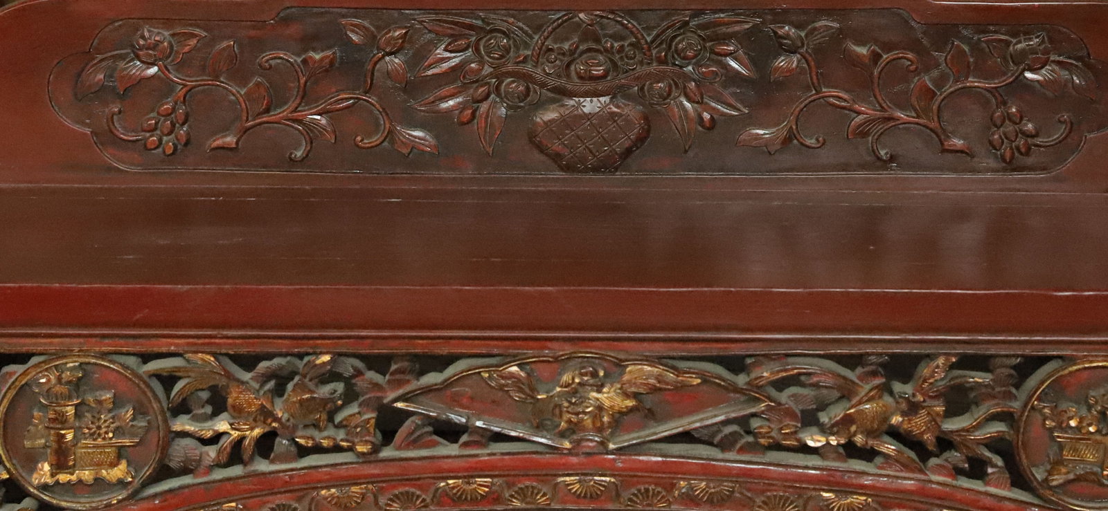 Red Lacquered Chinese Console Table - 2