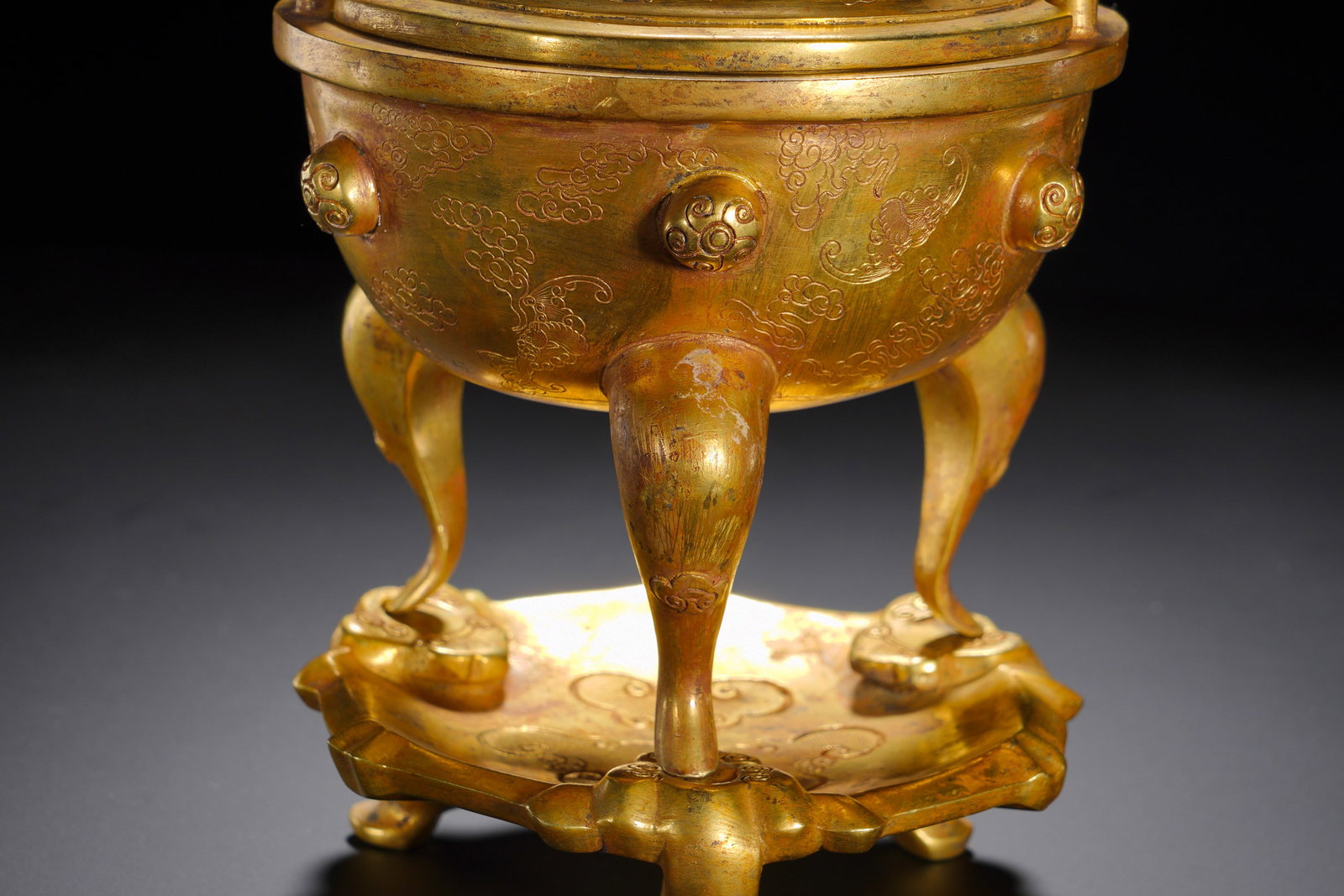 Tang Dynasty Copper Gilded Cloud Pattern Incense - 3