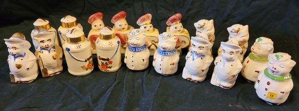 (18) Shawnee Shakers w. Gold - 3-1/2" (1 of 1)