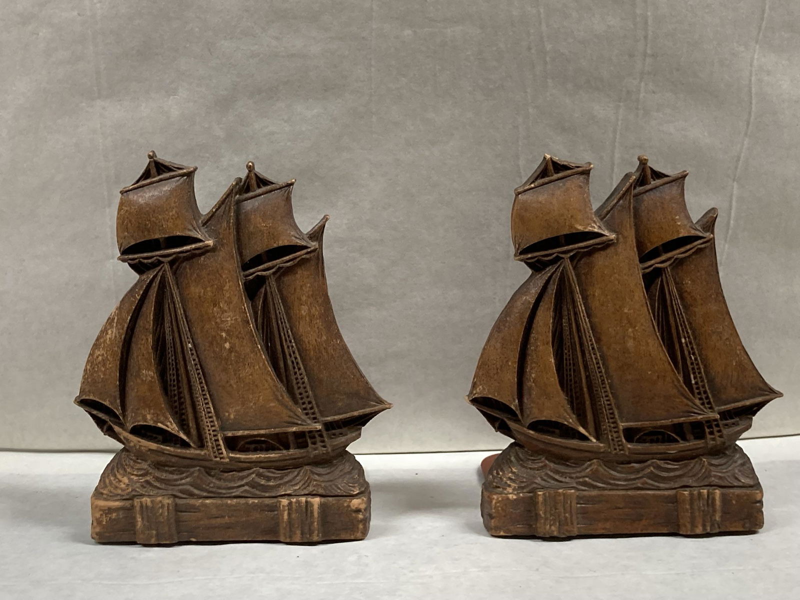 Vintage Sailing Ship Bookends Book Ends Syroco Wood (1 of 5)