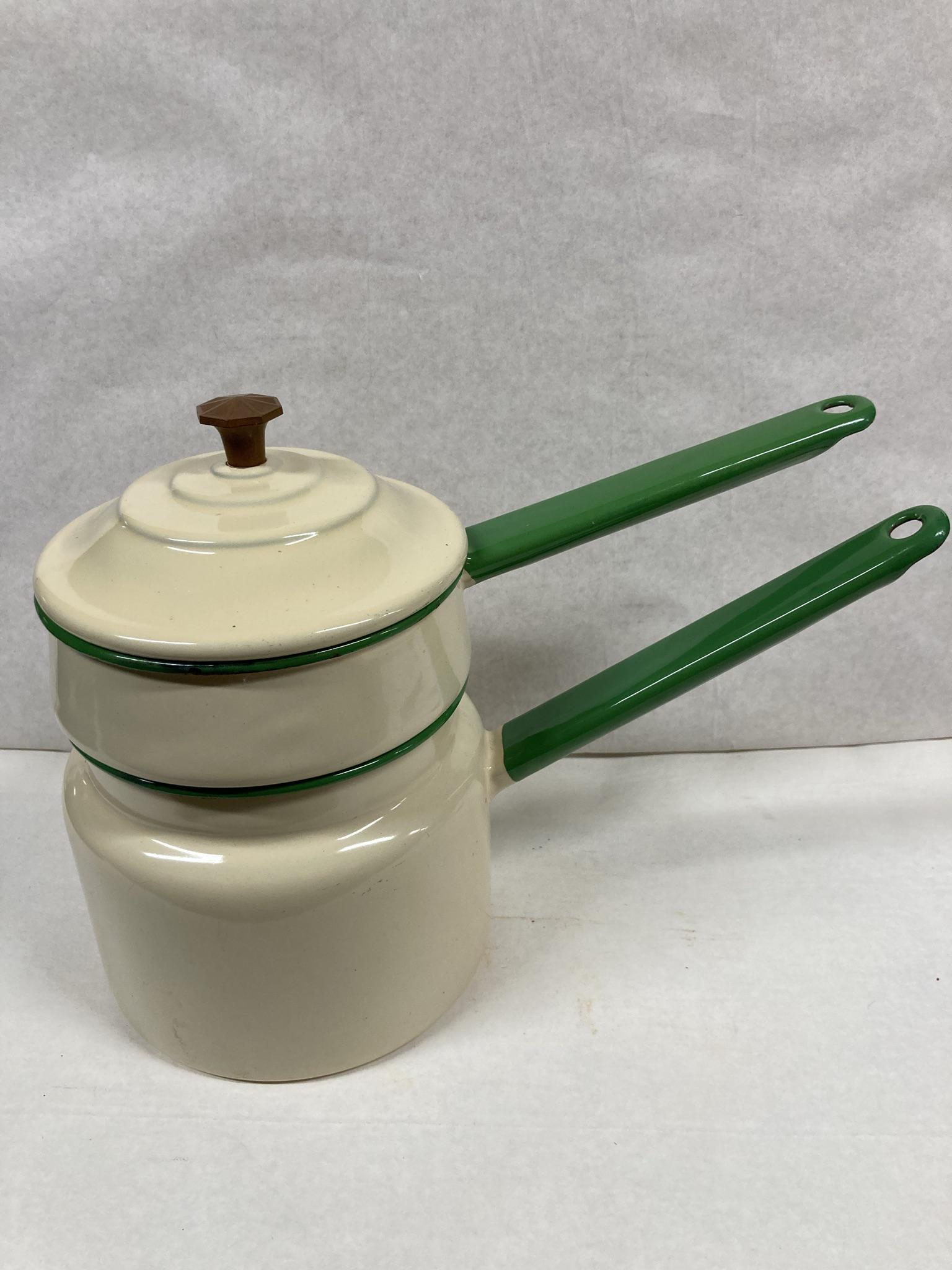 Porcelain Pot: Porcelain Pot