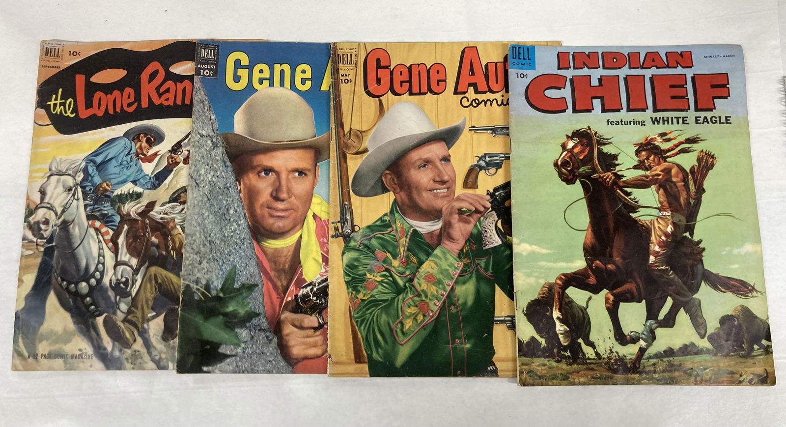 Lot of Four Western Comic Books (1 of 6)