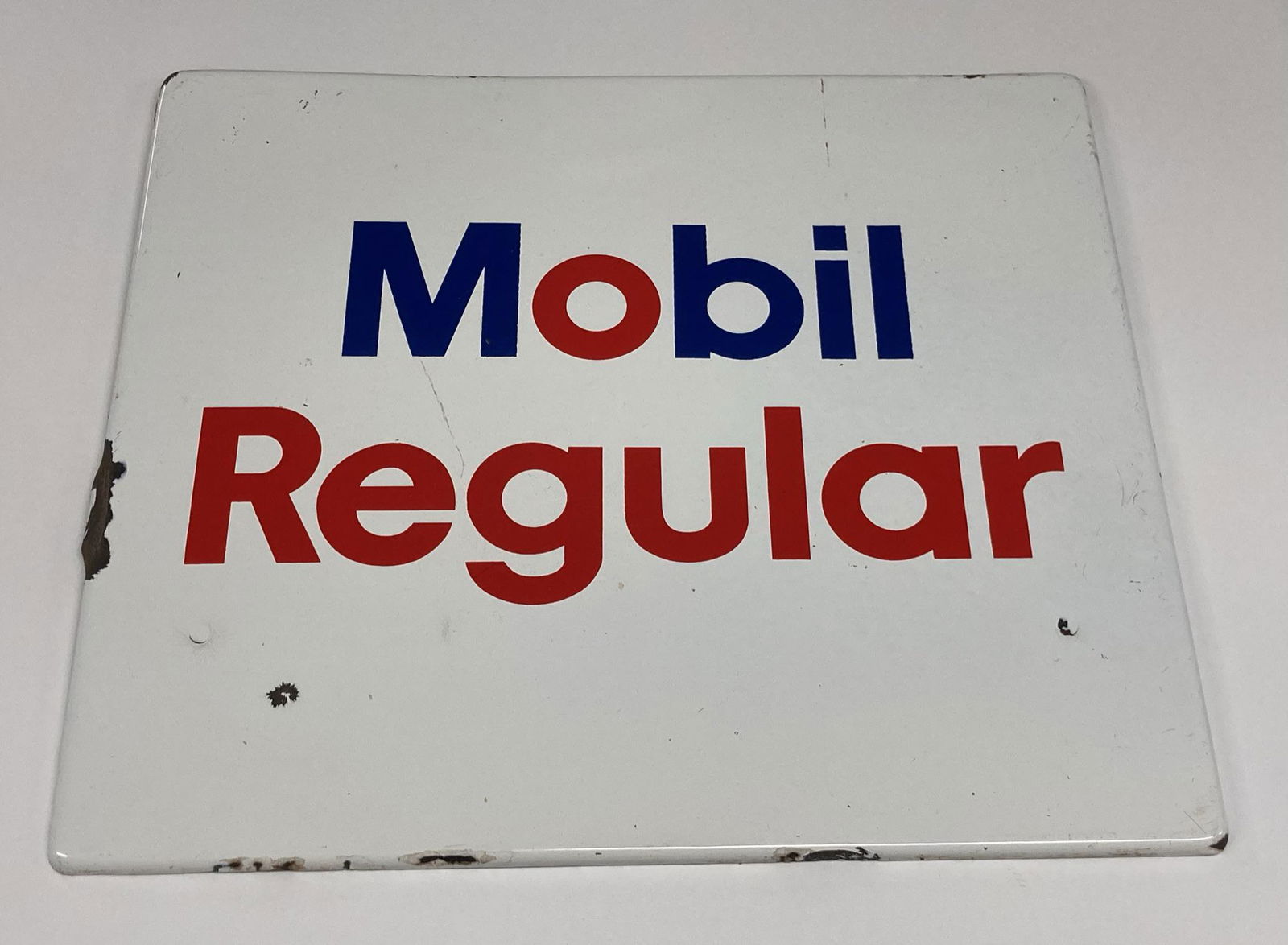 Advertising/ Petrolina Mobile Oil Gas Pump Enamel Sign (1 of 5)
