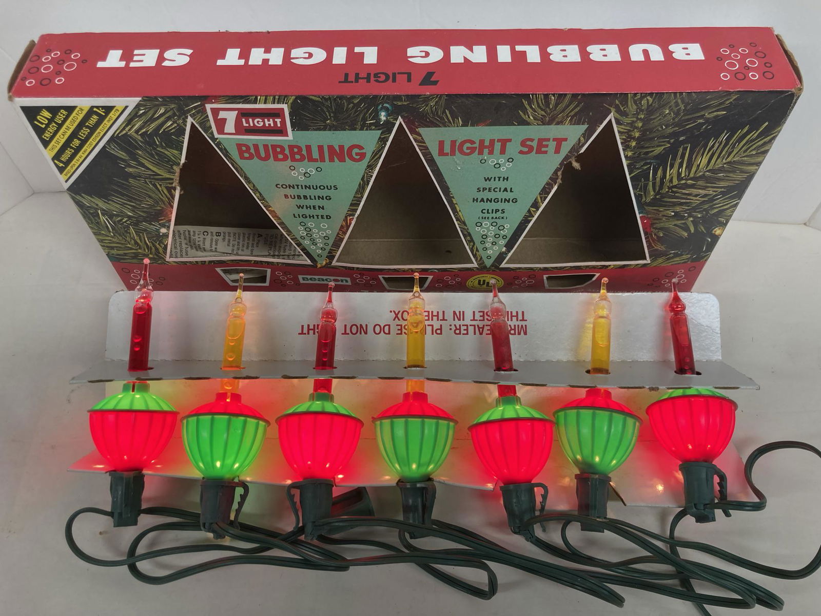 Bubbling Christmas Light Set of 7 Candles (1 of 4)