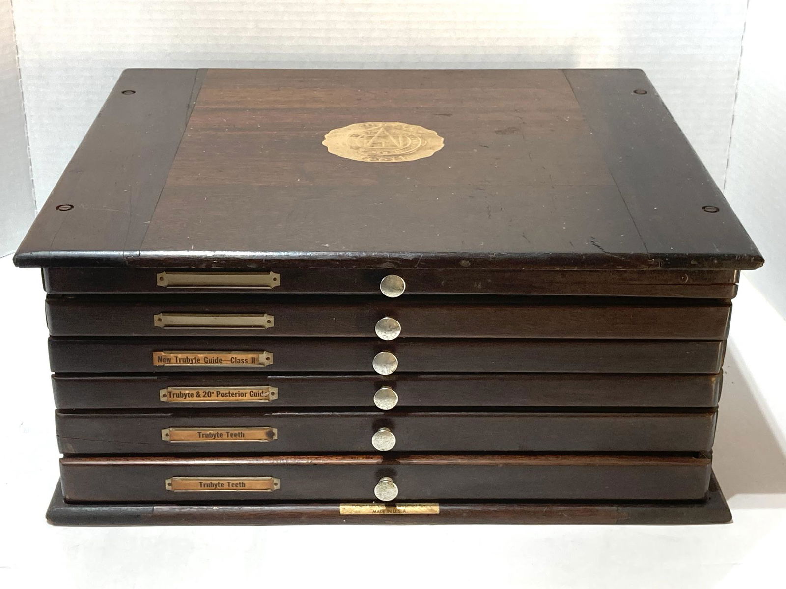 Six Drawer Wooden Dentist Cabinet: Six Drawer Wooden Dentist Cabinet