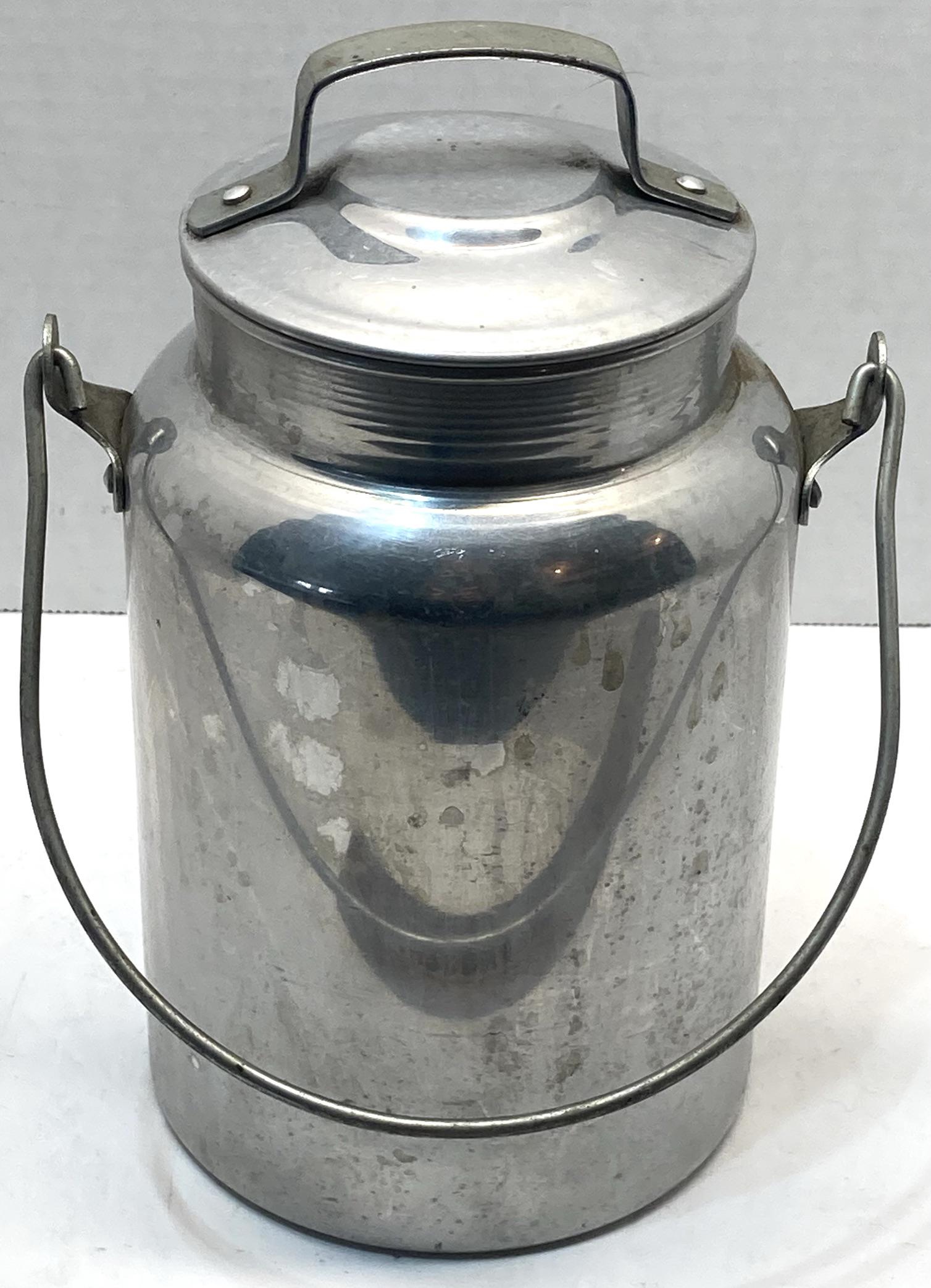 Priscilla Ware Milk Jug 2 Quart (1 of 6)