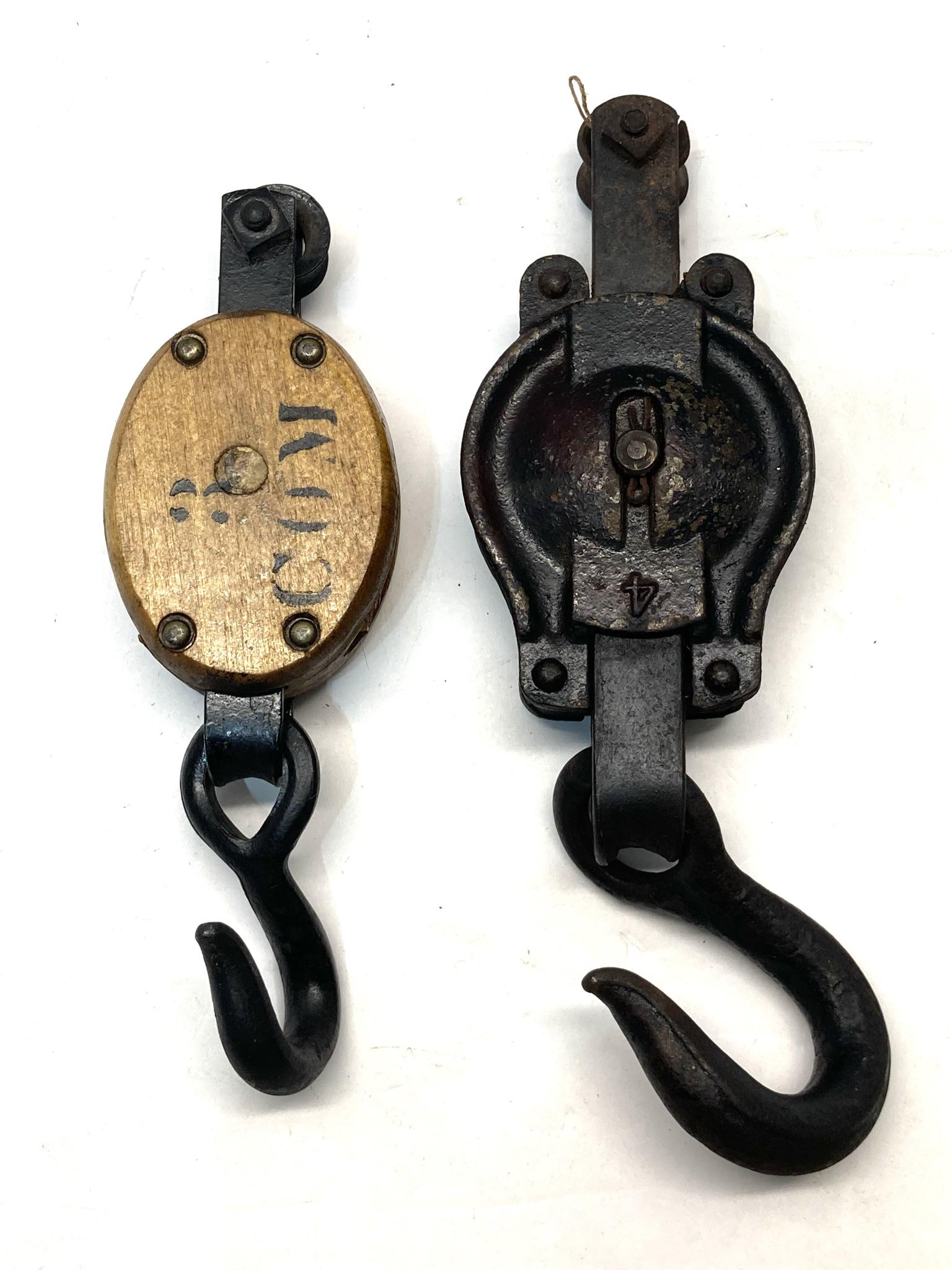Two Pulleys Metal and Wooden: Two Pulleys Metal and Wooden