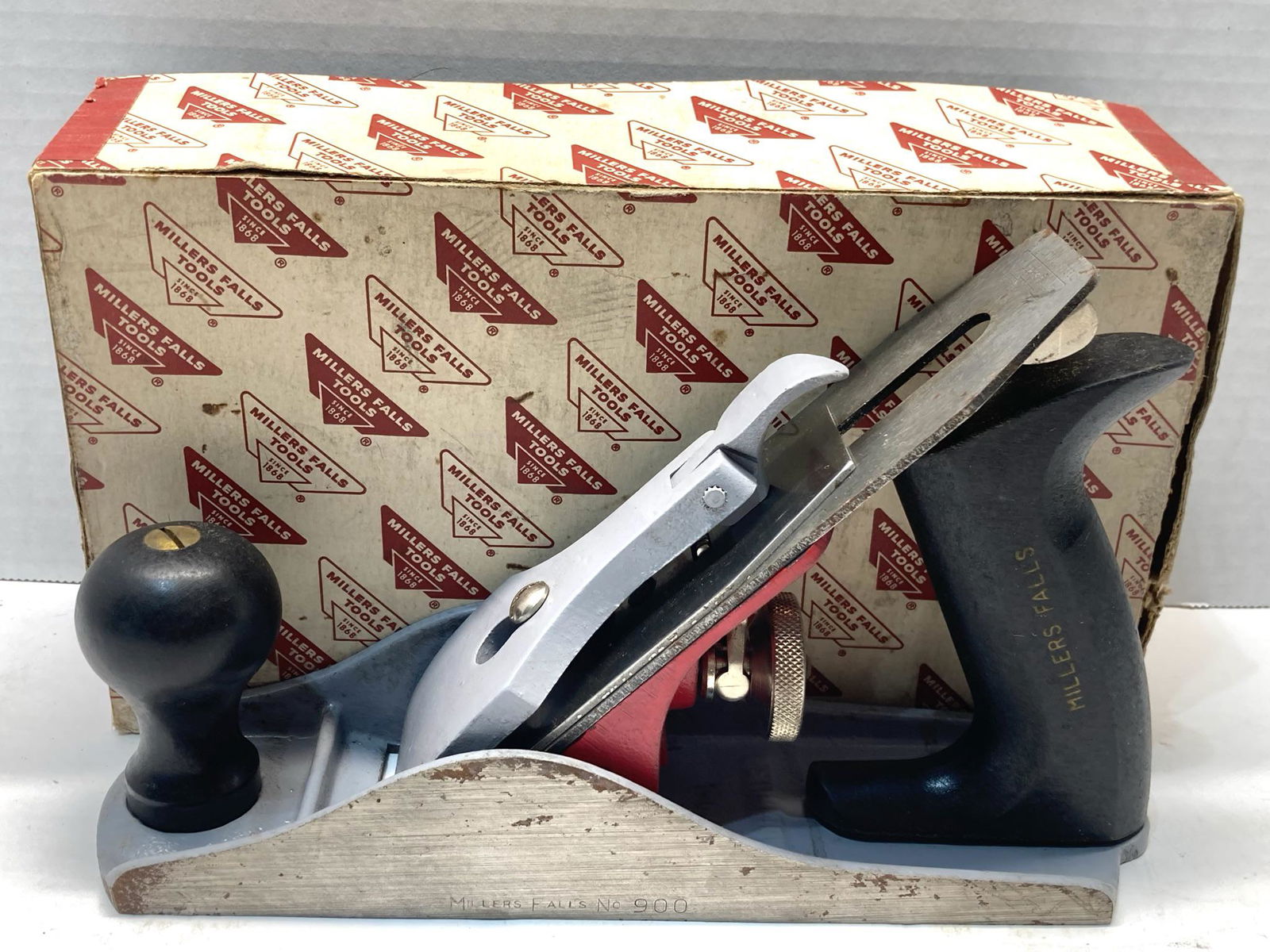 Miller Falls Bench Plane No. 900 (1 of 4)