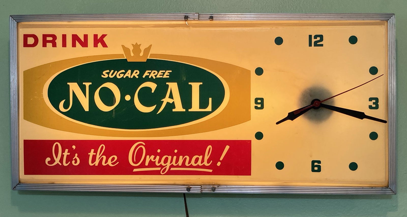 Light up No-Cal Advertising Wall Clock Sign (1 of 11)