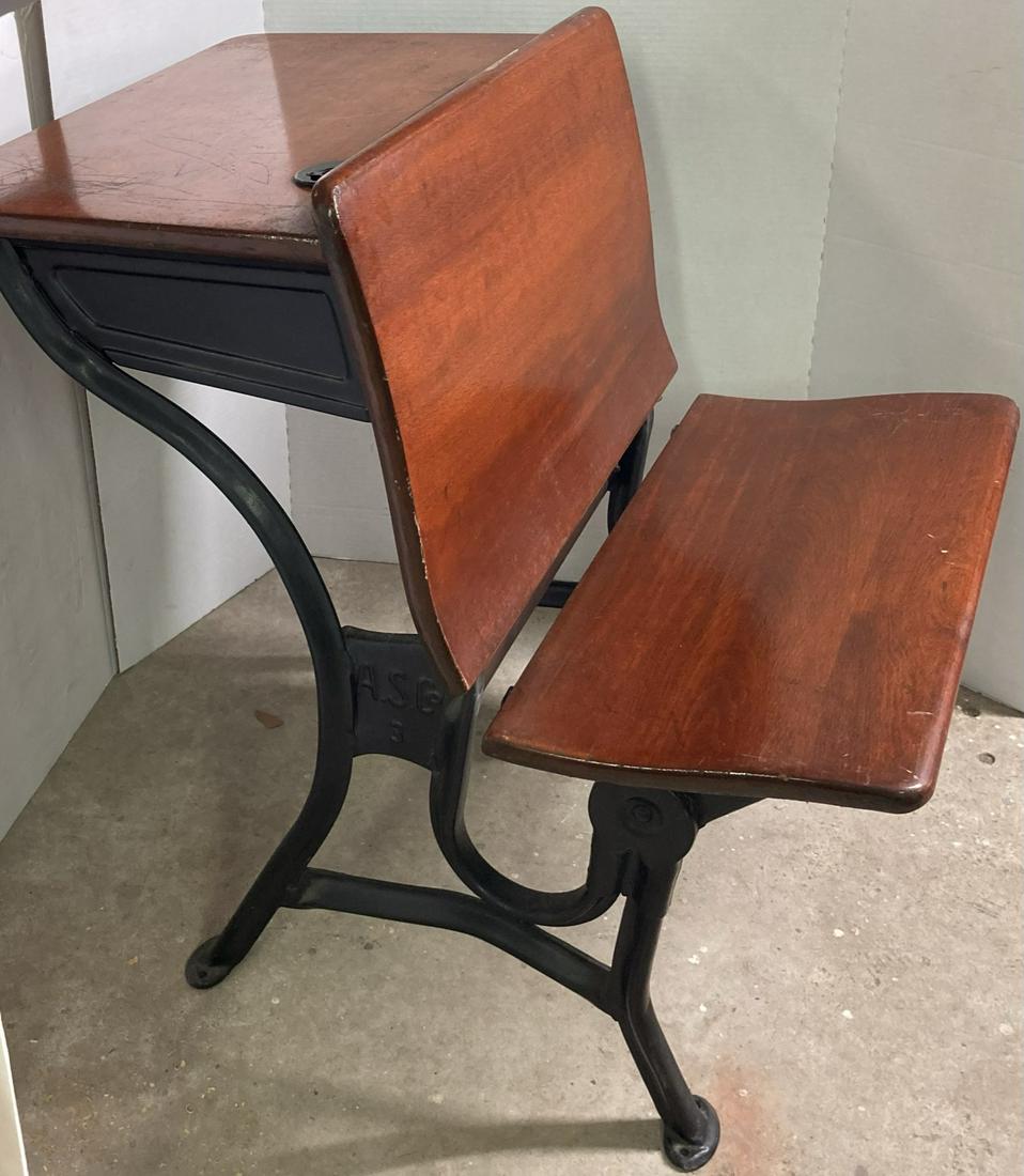 Kids Maple Antique Industrial Schoolhouse Desk: Kids Antique Industrial Schoolhouse Desk