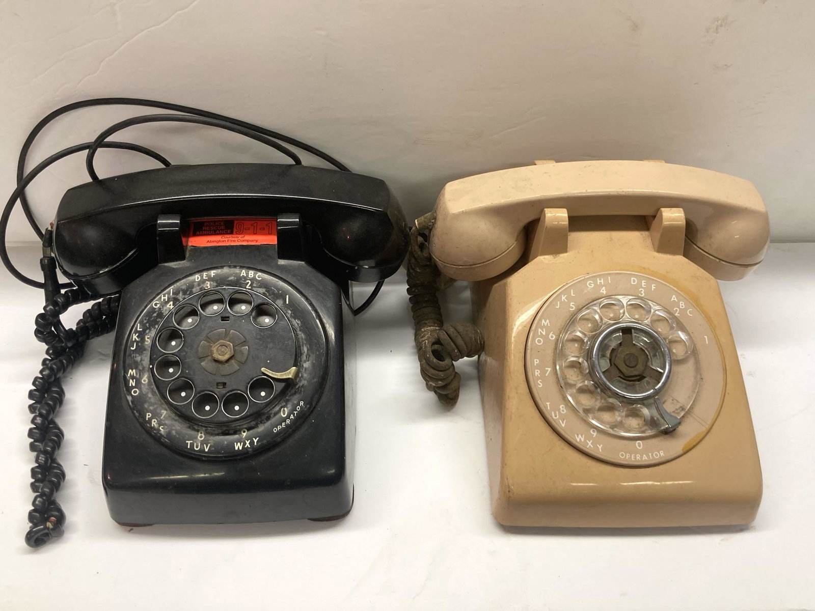 Lot of Two Vintage 1960s Rotary Telephones from Bell System Western Electric and Stromberg-Carlson (1 of 9)