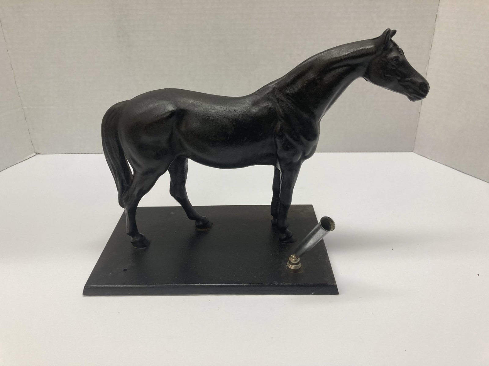 Metal Desktop horse (1 of 5)