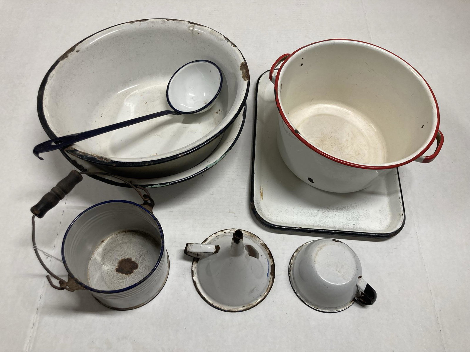 Large Lot of Enamel Coated Metal Pot, Mix bowl, Serving Tray, Bucket, Funnel, Cup (1 of 4)