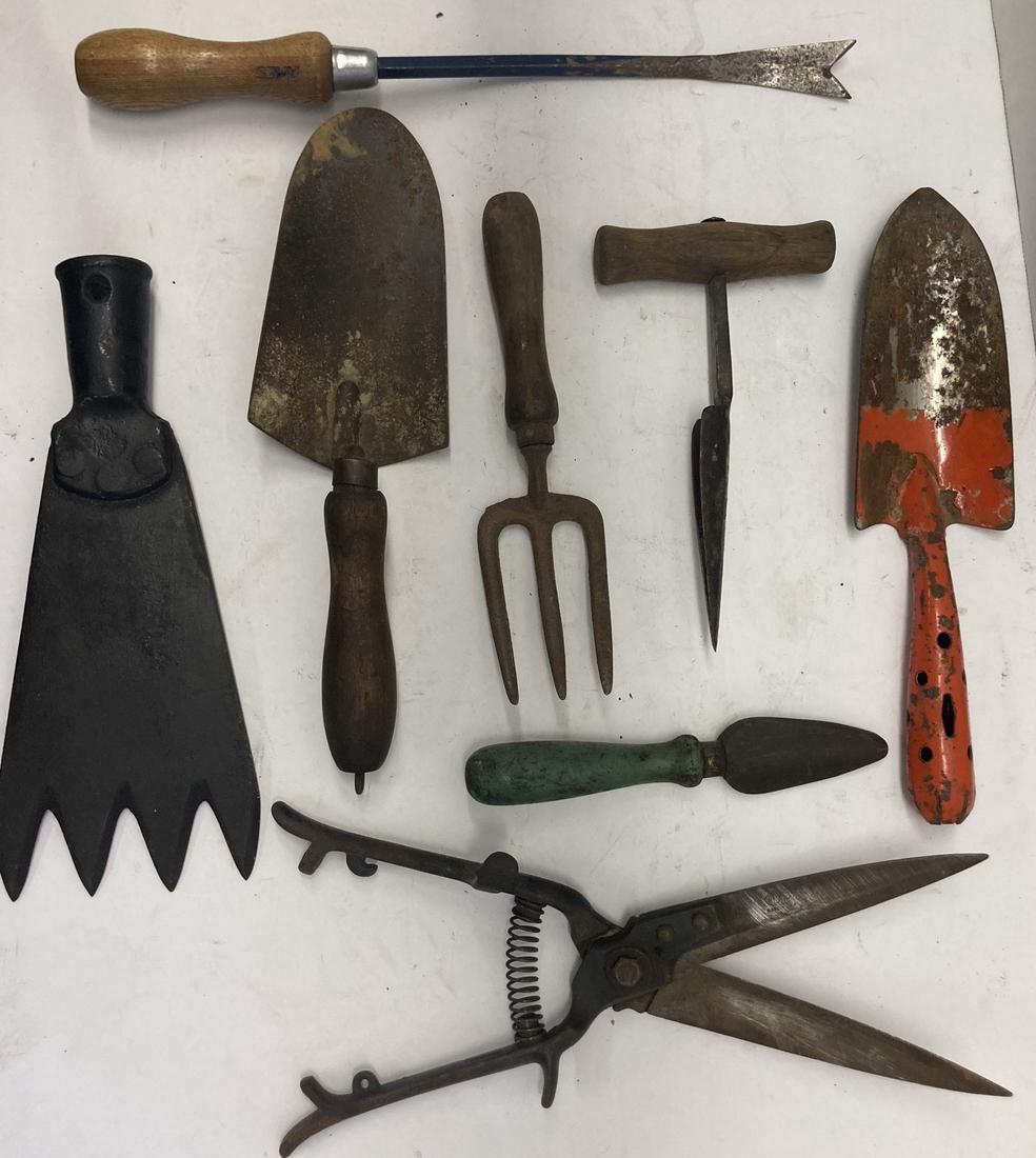 Lot of early hand tools (1 of 2)