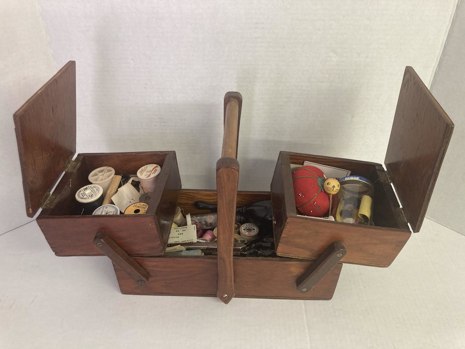 Vintage Wooden Sewing Box with Contents (1 of 10)