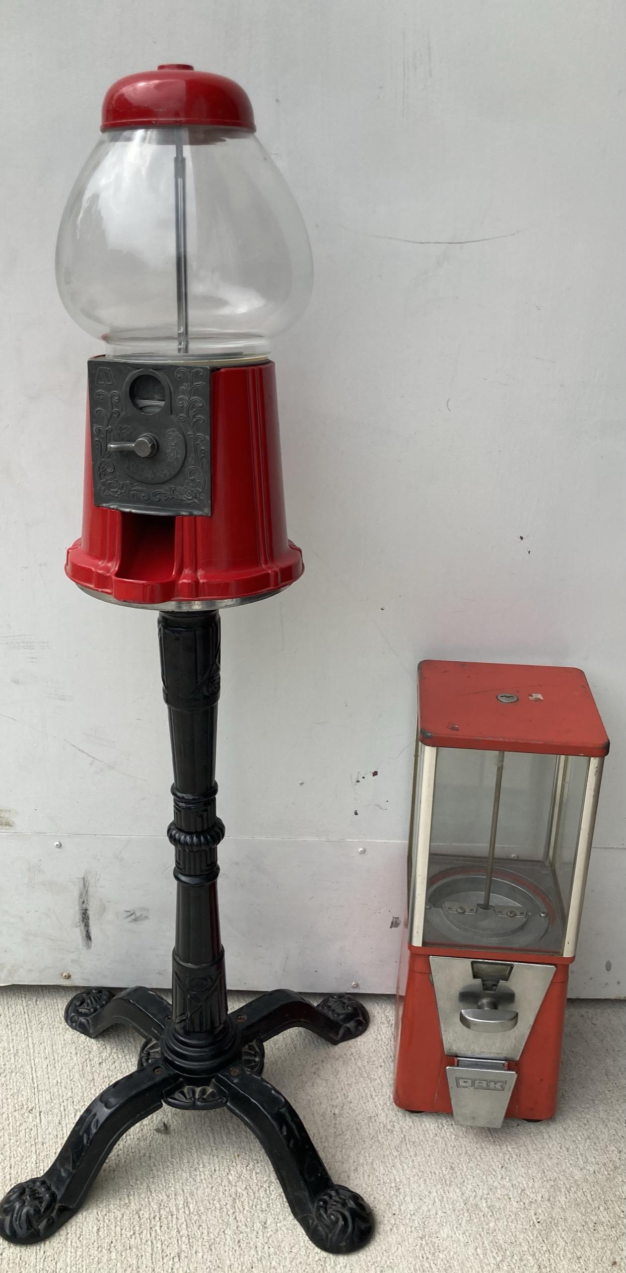 Lot of Two Vintage  Gumball/ Candy Machines (1 of 17)