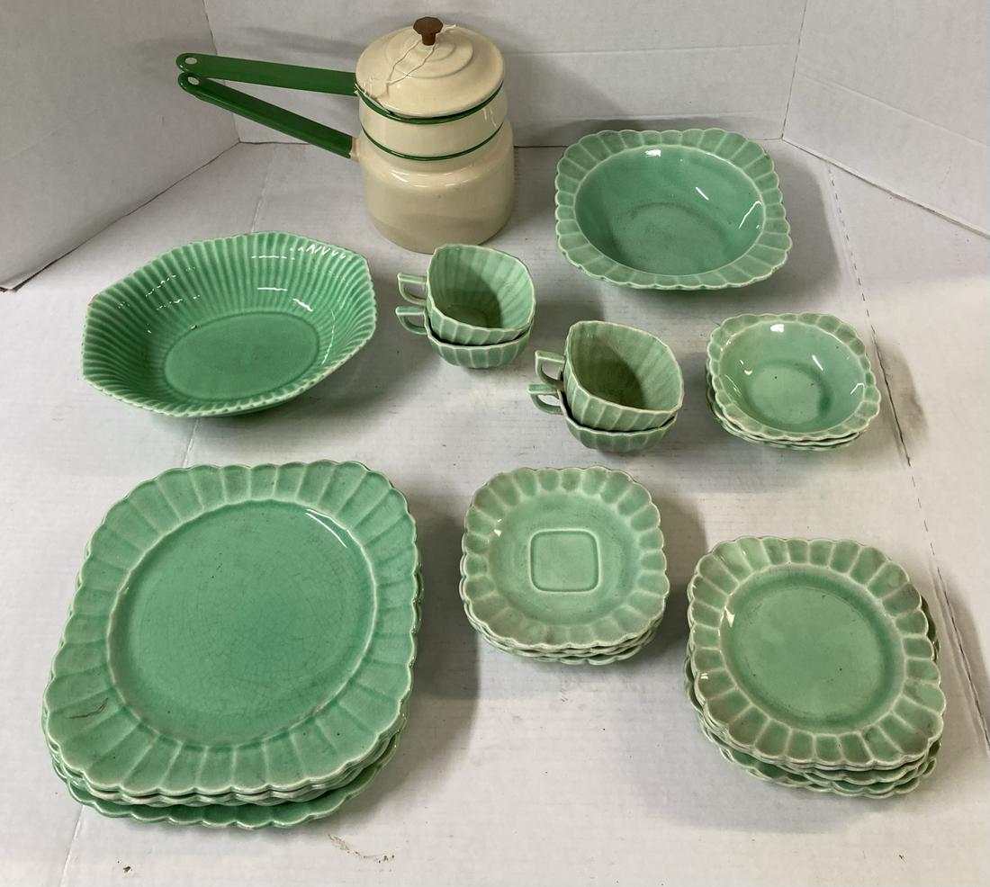 The Edwin M. Knowles Marion Dish Set and Enamel Pot (1 of 7)