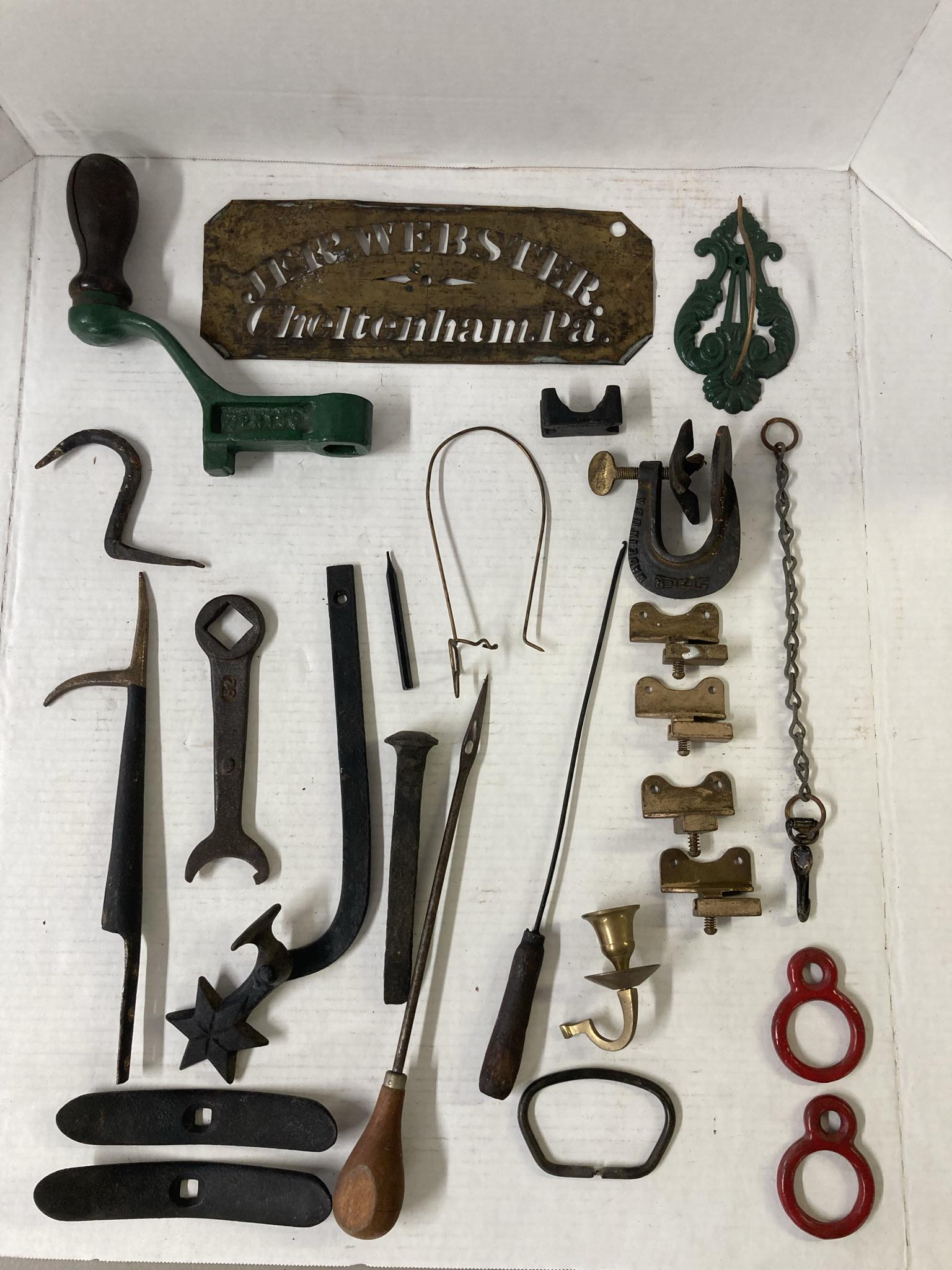 Vintage Lot of Hardware. Cast Iron.: Vintage Lot of Hardware. Cast Iron.
