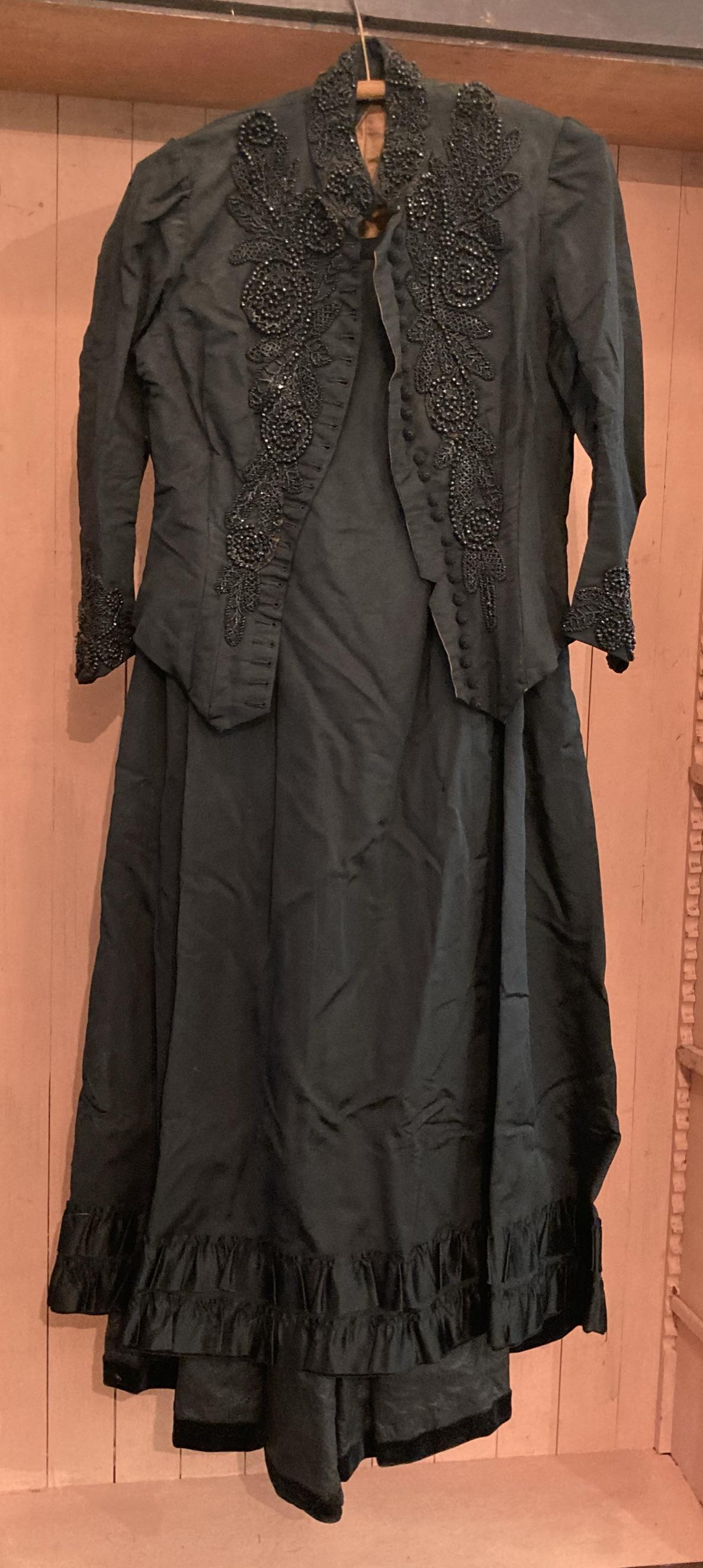 Antique Victorian Handmade and Hand beaded Jacket and Skirt Set (1 of 15)