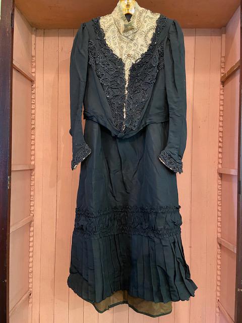 Antique Victorian Skirt & Beaded Shirt/Jacket (1 of 10)