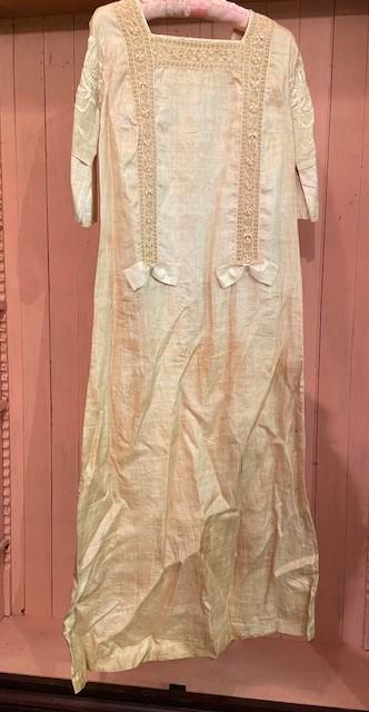 Vintage Linen Embroidered Dress (1 of 6)